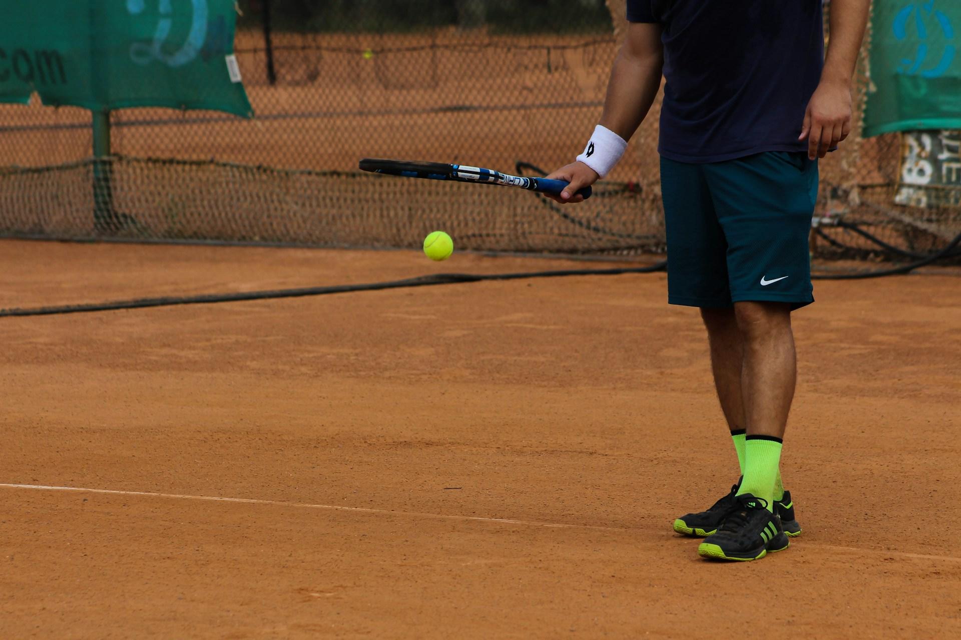 Las canchas de arcilla necesitan un mantenimiento regular para garantizar que la superficie se mantenga en &oacute;ptimas condiciones.